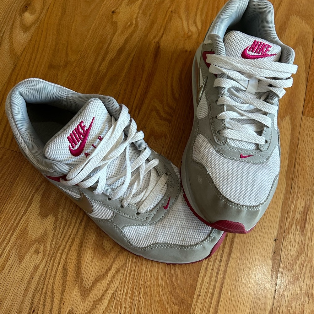 Nike White and Gray Athletic Shoes with Pink Accents